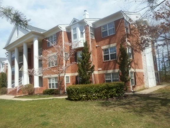 2nd image of 2403 Forest Edge Ct Unit 302B