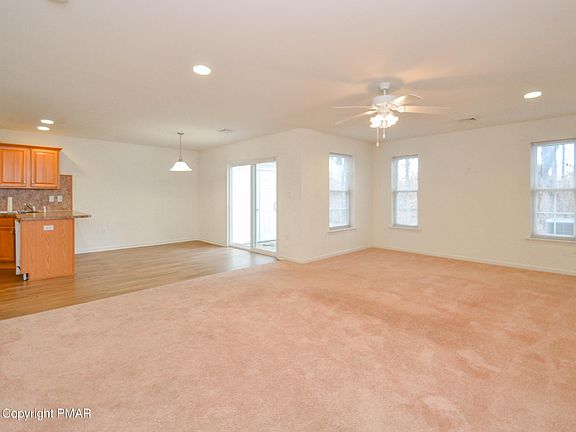 3rd image of 212 Sciota Garden Rd