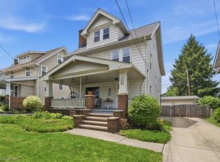 1668 Lewis Dr, Lakewood, OH 44107