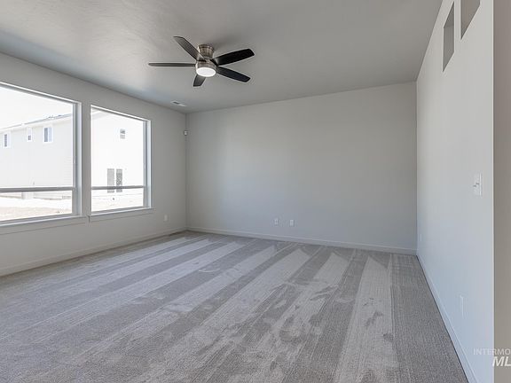 3rd image of 4722 Endicott Dr