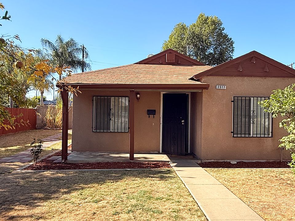 1st image of 3517 E Lamona Ave