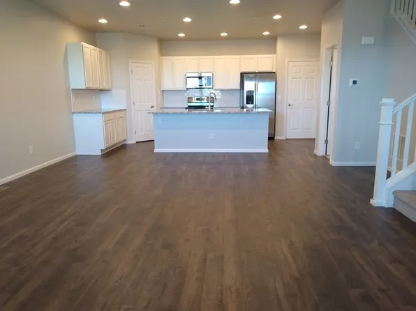 6571 N Danube Way Unit 5, Denver, CO 80249