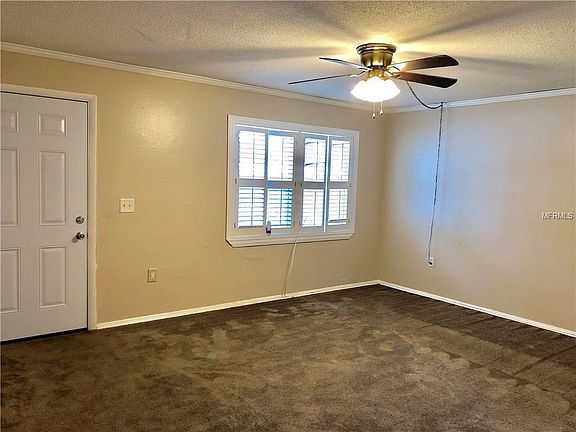 5th image of 609 Patrick Ave