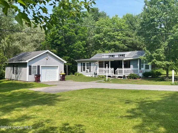 135 Hart Road, Amsterdam, NY 12010