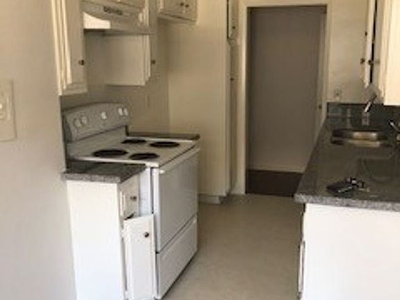 4th image of 10883 Palms Blvd APT 7