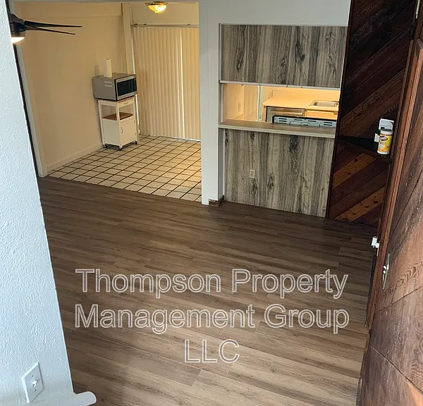 1736 E Mulberry Dr — Photo 13
