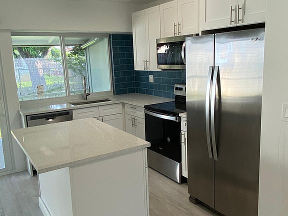 3rd image of 2151 NE 51st Ct