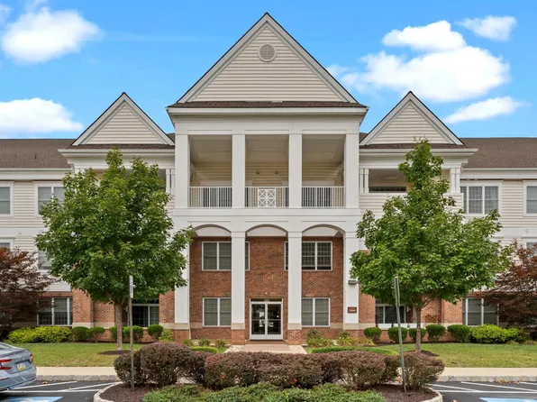 5327 Meridian Blvd, Warrington, PA 18976