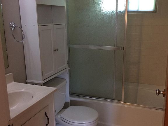 2nd image of 707 Barton Ave