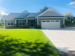106 Engelhardt Dr, Bay City, MI