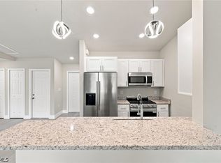 736-738 Gilbert Ave S, Lehigh Acres, FL 33973