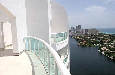 2nd image of 20201 E Country Club Dr APT 2805