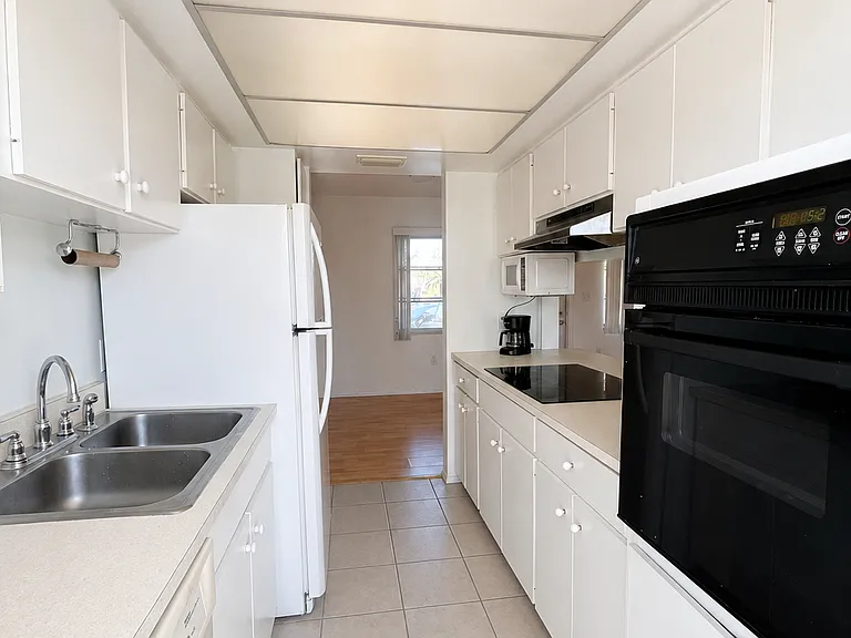 406 Albee Rd W #8 — Photo 5