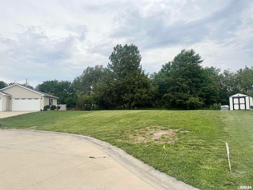 2nd image of 153 Parkway Dr