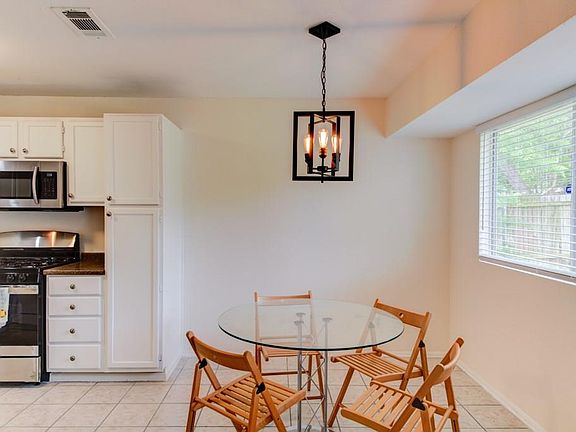 5th image of 2912 Dillionhill Dr