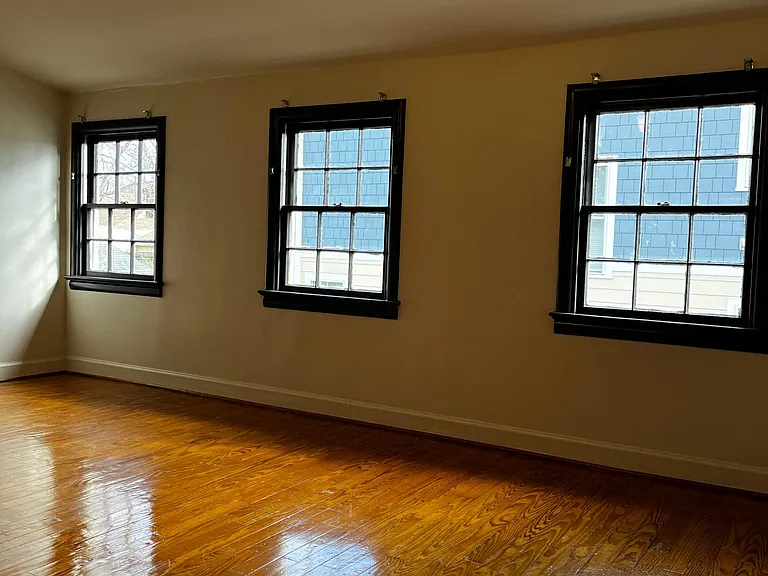107 Walnut St — Photo 35