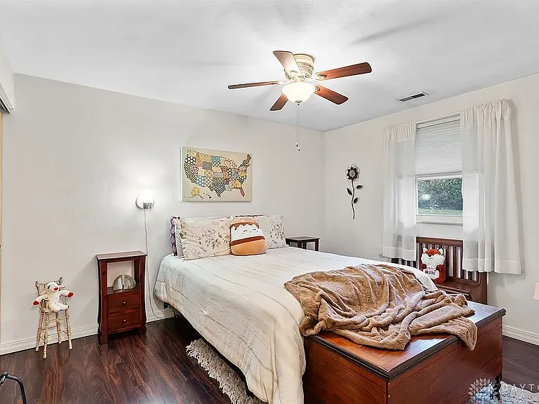 2nd Bedroom