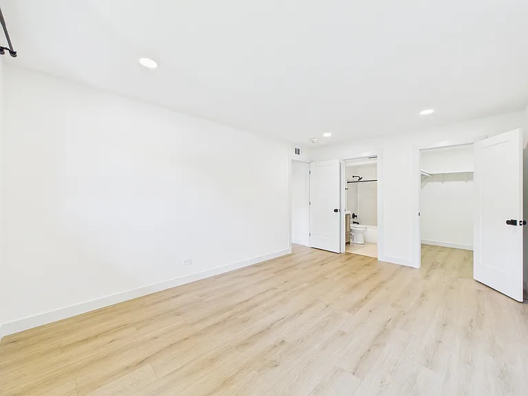 4525 Blackhawk Ln #202 — Photo 31