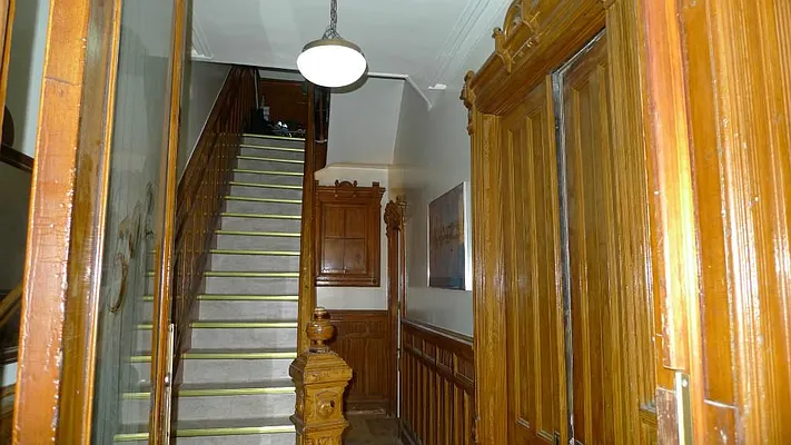 Rented by Level Group | media 50