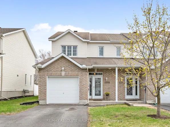 2593 Raymond St, Clarence Rockland, ON K4K 0B6
