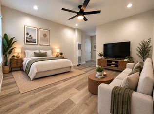 160 Quincy Ave APT B, Long Beach, CA 90803