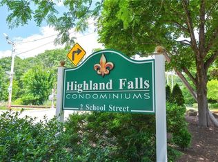 Highland Falls, Lincoln, RI 02865