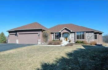 2nd image of 931 Bavaria Hills Ct