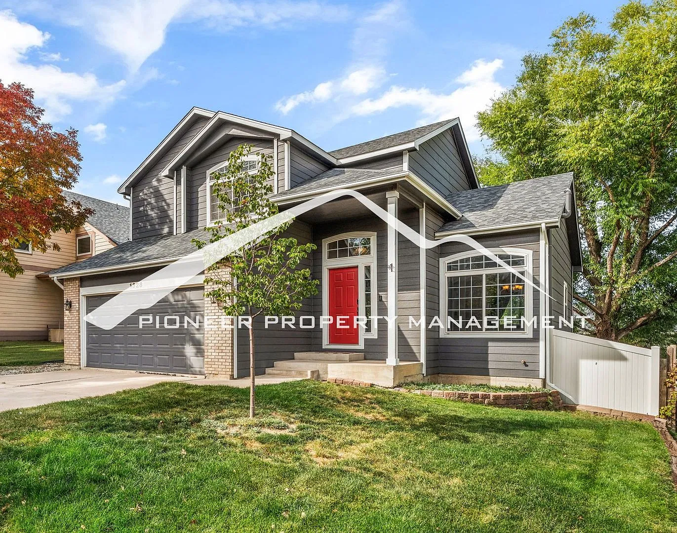 Beautiful 3 bedroom and 2.5 bath - West Side Living Minutes from Ute Valley Park — Photo 1