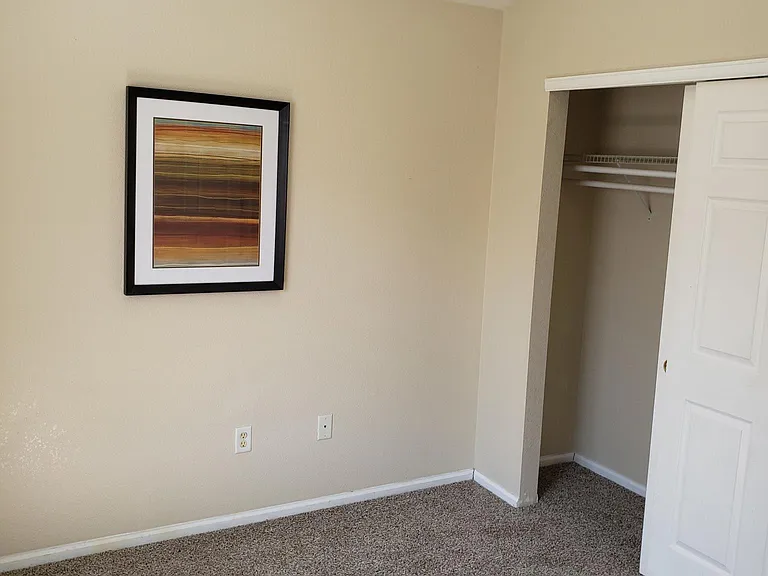 1758 Eagle St #F — Photo 22
