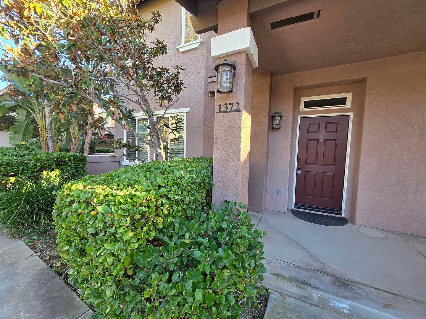 Beautiful and Charming 3 Bedroom 2.5 Bath in Newbury Park — Photo 1