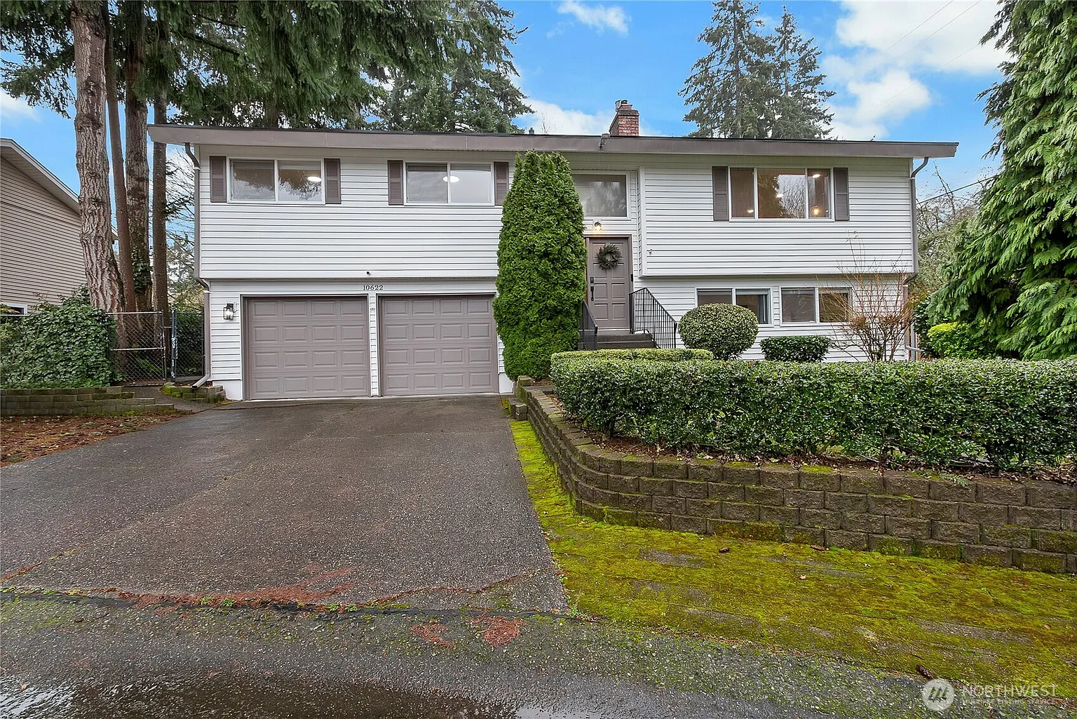 10622 98th Street SW photo 1