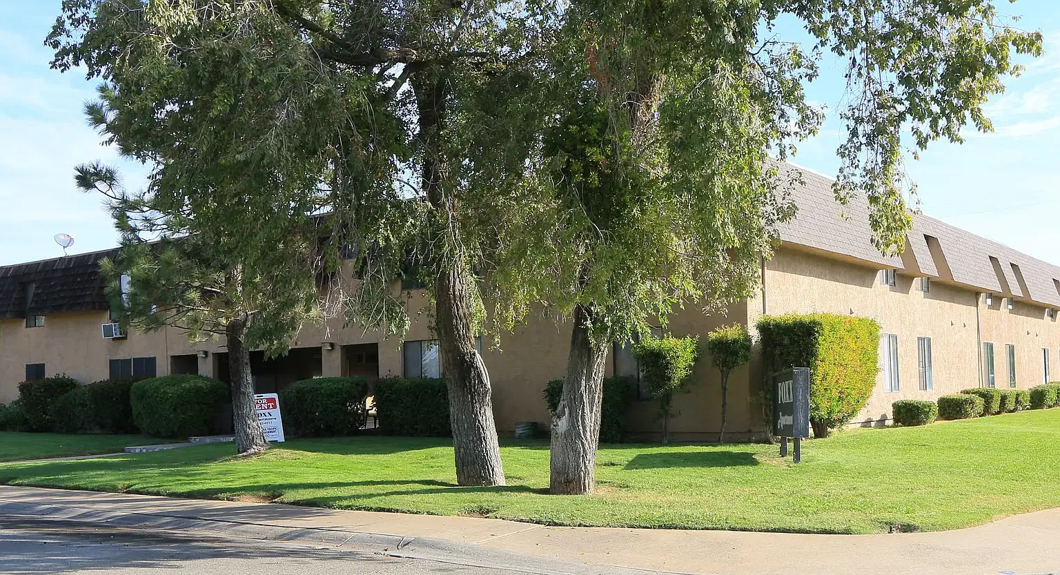 1 bed, 600 sqft, $1,350 — Photo 2
