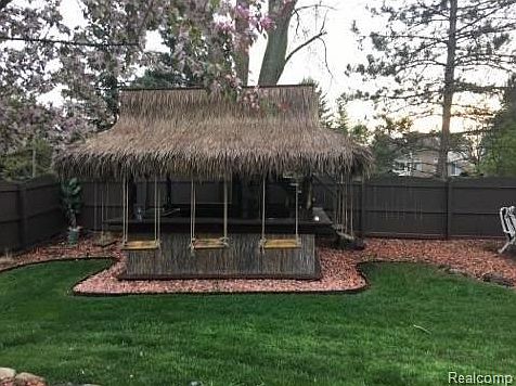 3rd image of 53077 Elysia Dr