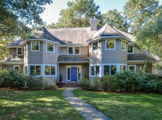 82 Glen St, Dover, MA 02030