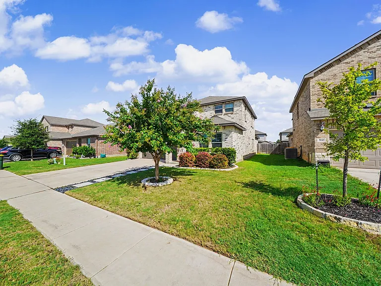3037 Beringer Blvd — Photo 4