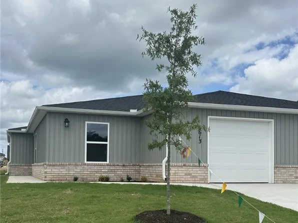 6613 NW Gregory St, Bentonville, AR 72713