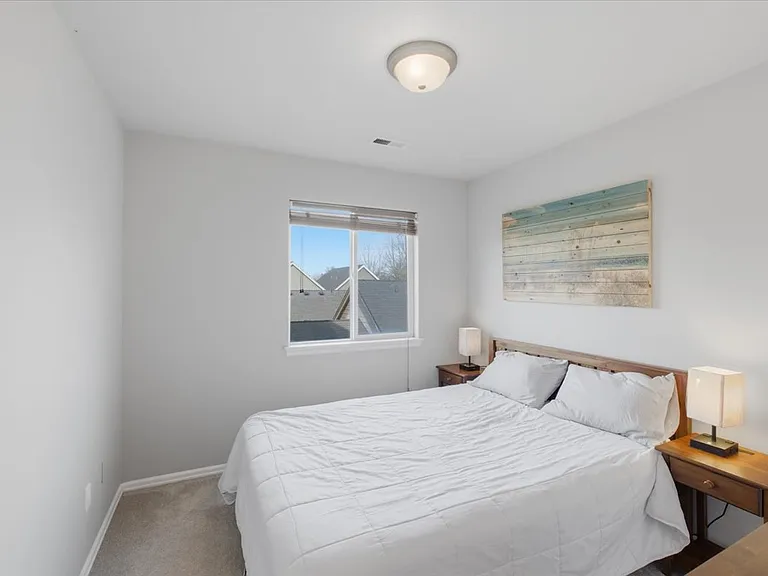 3519 SE Quayside St — Photo 23