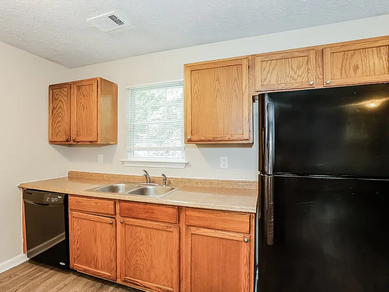 6125 Pineneedle Dr SW — Photo 5