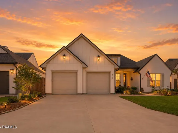 402 Sunshine Rise Dr, Broussard, LA 70518