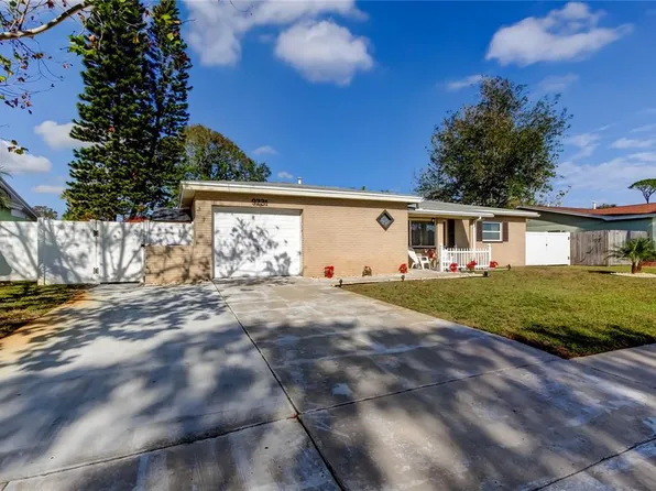 9231 79th Ave, Seminole, FL 33777