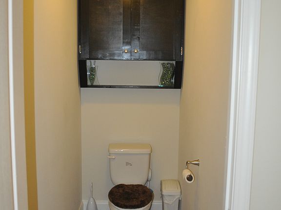 Master Toilet Closet