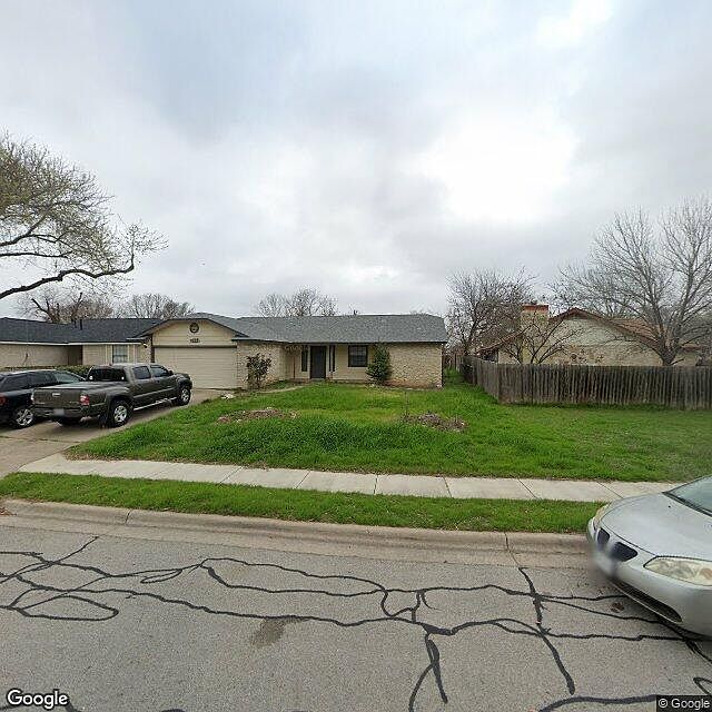 2nd image of 1408 Beth Ln