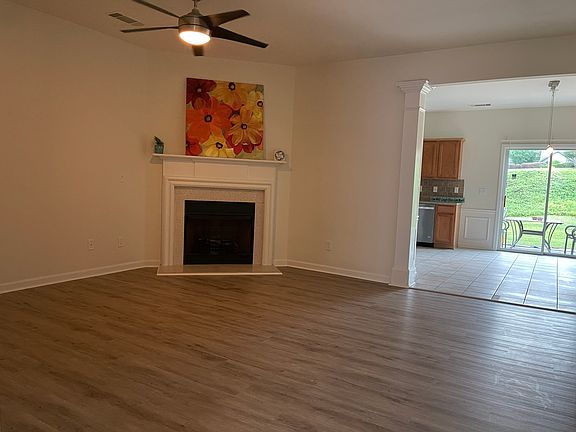 4th image of 1919 Dilcrest Dr #1919