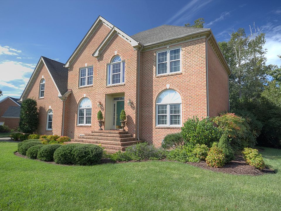 1st image of 324 White Dogwood Drive