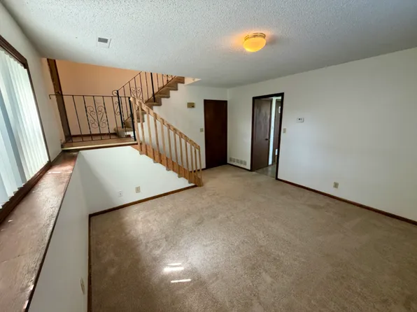 3427 Harvard Rd APT A, Lawrence, KS 66049