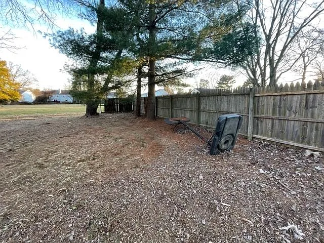 4407 Sanford Ct — Photo 6