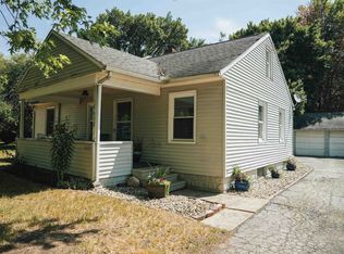 56562 Pear Rd, South Bend, IN 46619