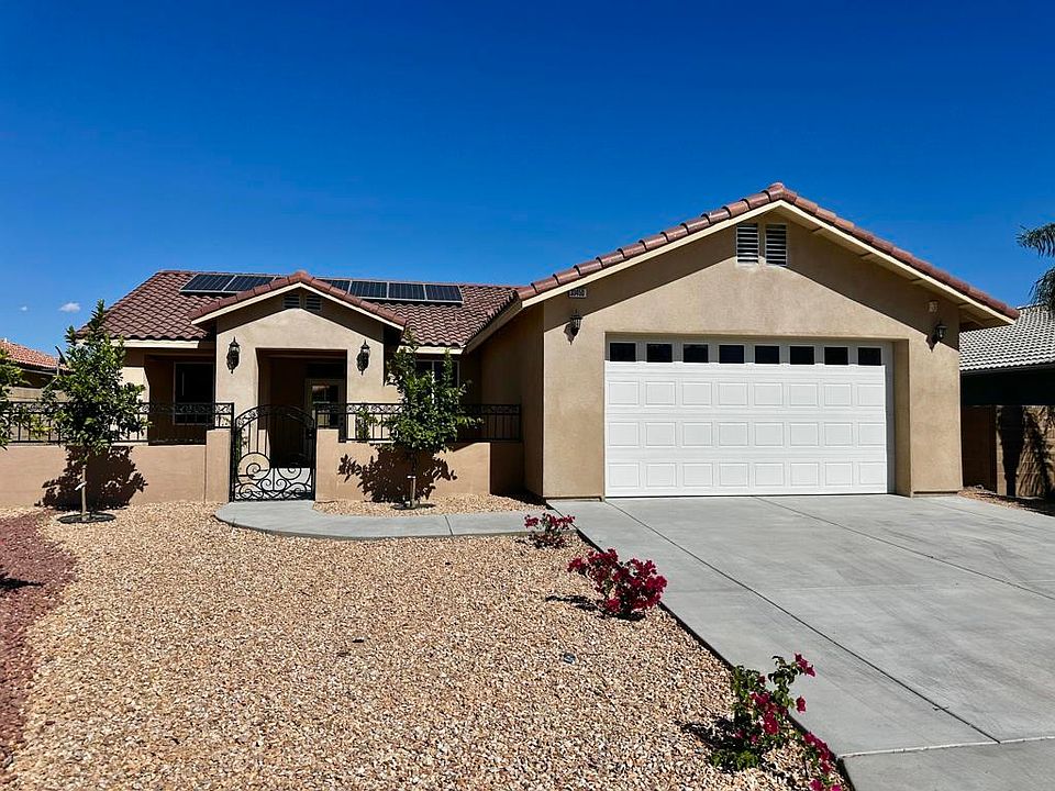 1st image of 33450 Cathedral Canyon Dr