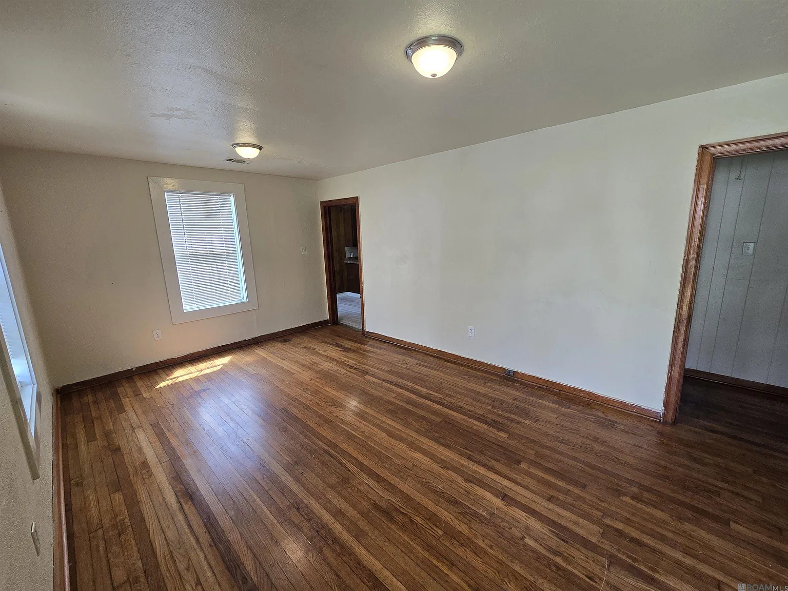 3 bed, 1200 sqft, $1,200 — Photo 3