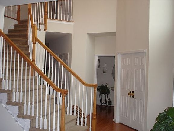 Foyer Staircase